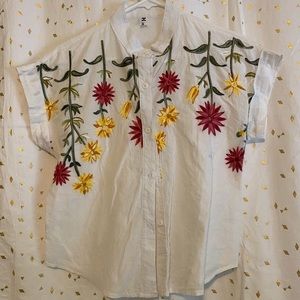 Floral embroidery top
